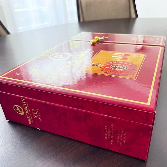 Remy Martin XO Special Champagne Cognac 750ML Empty Bottle w/Gift Box +2 Glasses - Picture 10 of 12